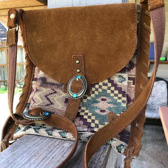 Lucky brand suede fleetwood crossbody southwestern pattern - Picture 2 of 9